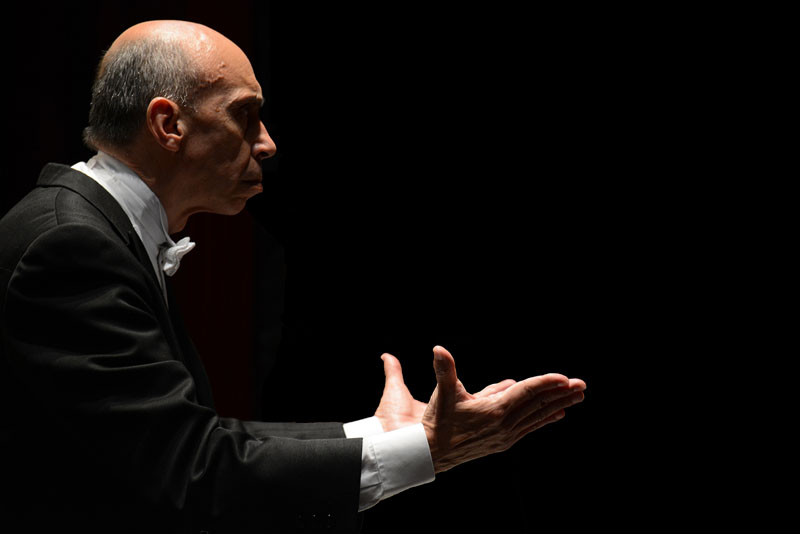 Retrato de Eduardo Carrisoza Navarro